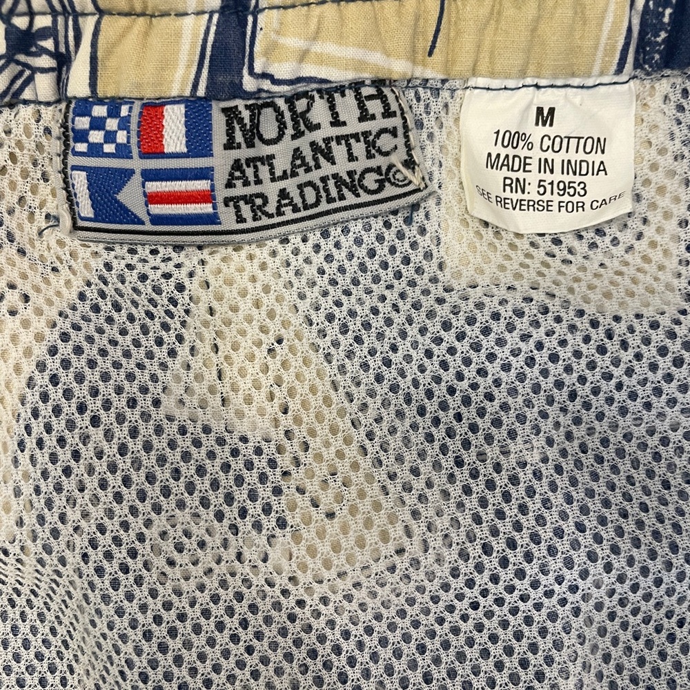 Vintage Rare! North Atlantic Trading Blue and Cream Men’s Medium Swim trunks.